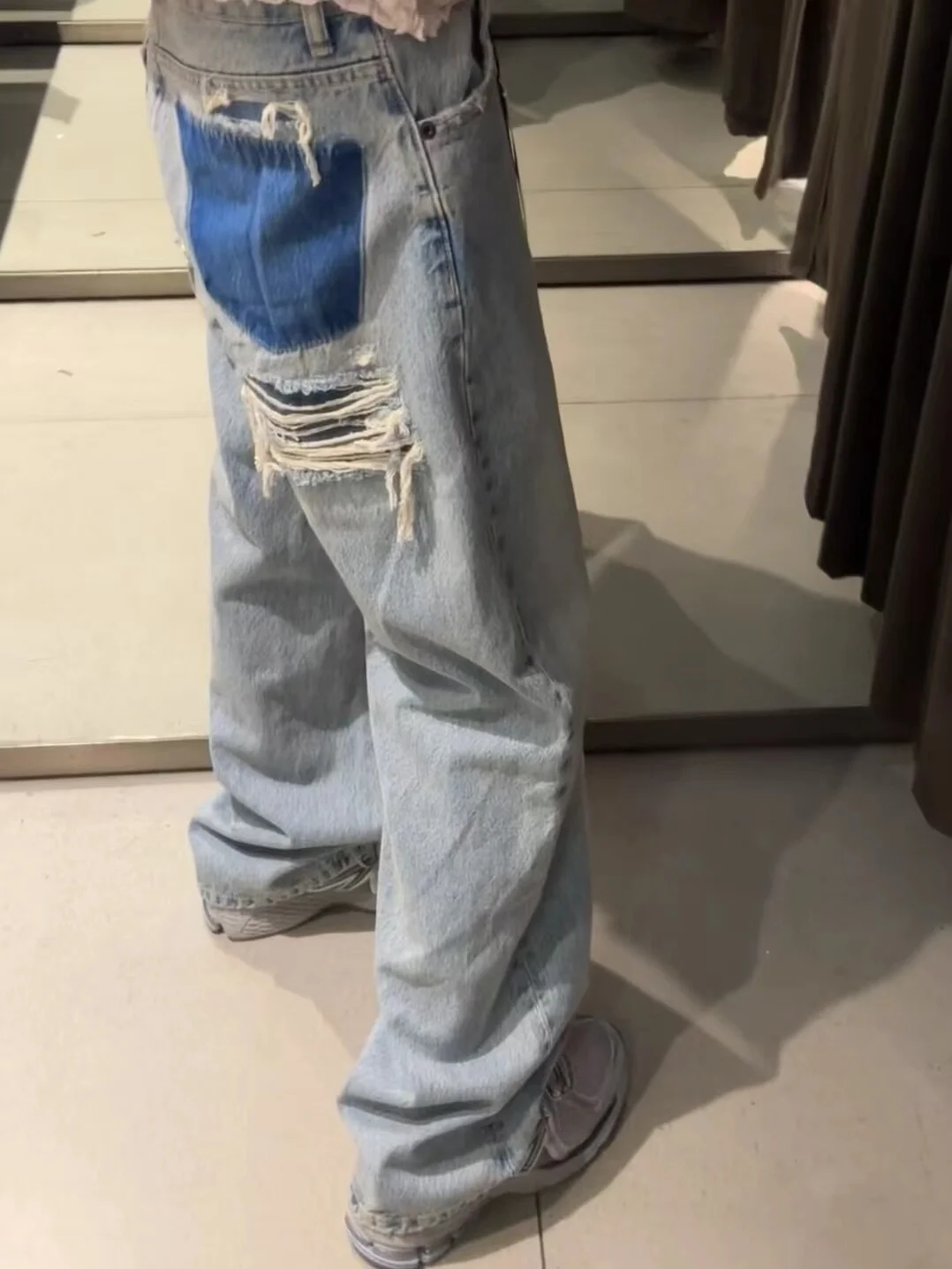 

Весна 2025 года, свободные широкие джинсы-бойфренды с выцветшими дырками, длинные брюки, Новое поступление, высокая талия, застежка-молния, глубокий цвет