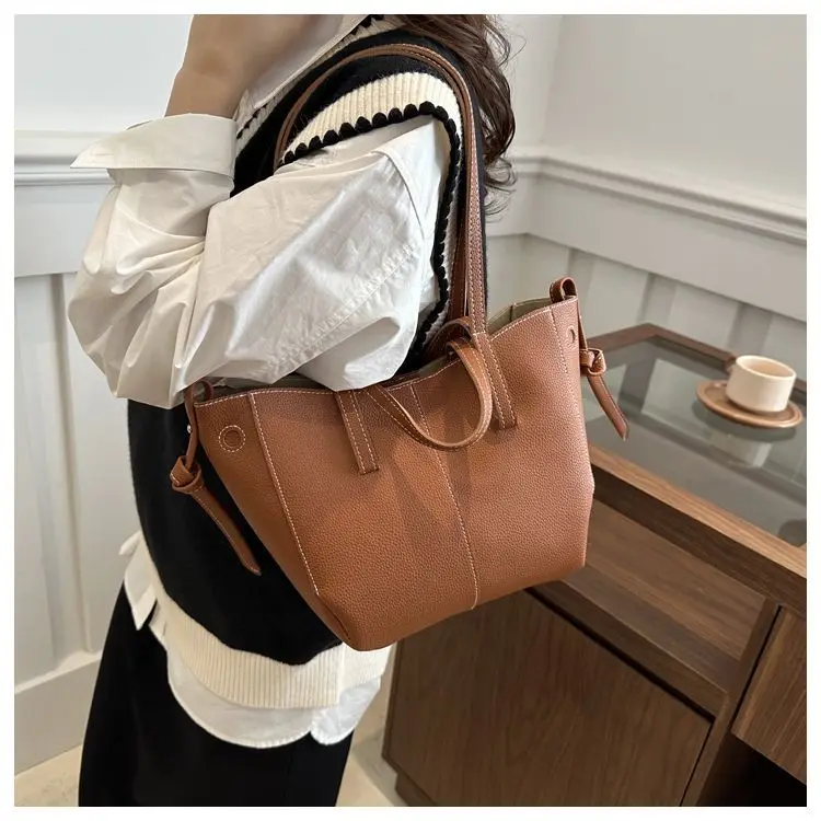 Advanced Large Capacity Commuting Fashionable Tote Bag for Women 2026 Versatile New Style Underarm Single Shoulder Handheld