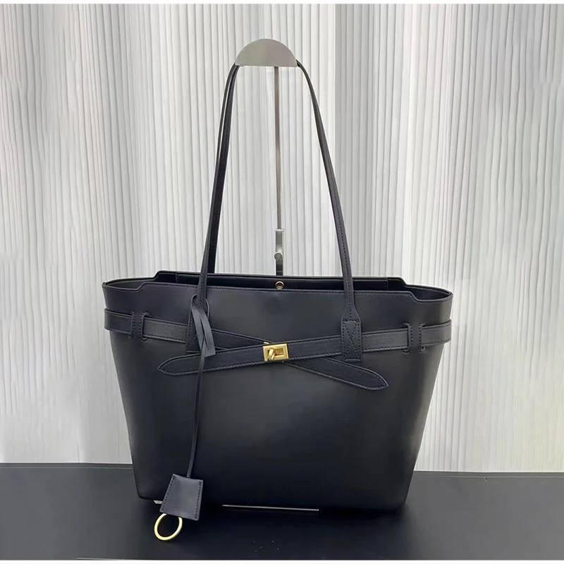 

Lock-on Wing Design Genuine Leather Tote Bag, Large Capacity Shoulder Bag For Women, Simple & Stylish Underarm Bag For Commuters