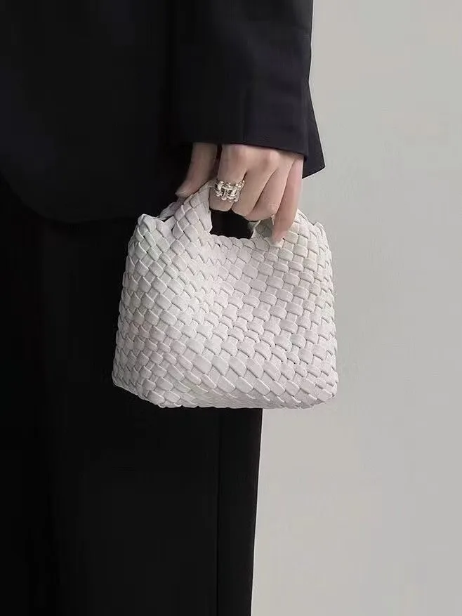 Clutch Abendtasche Damen Bucket Woven Tote Bag PU Luxus 2025 Damenhandtasche im Angebot Mittelgroße Handgestrickte Tasche mit Band und Kette – Detail 7