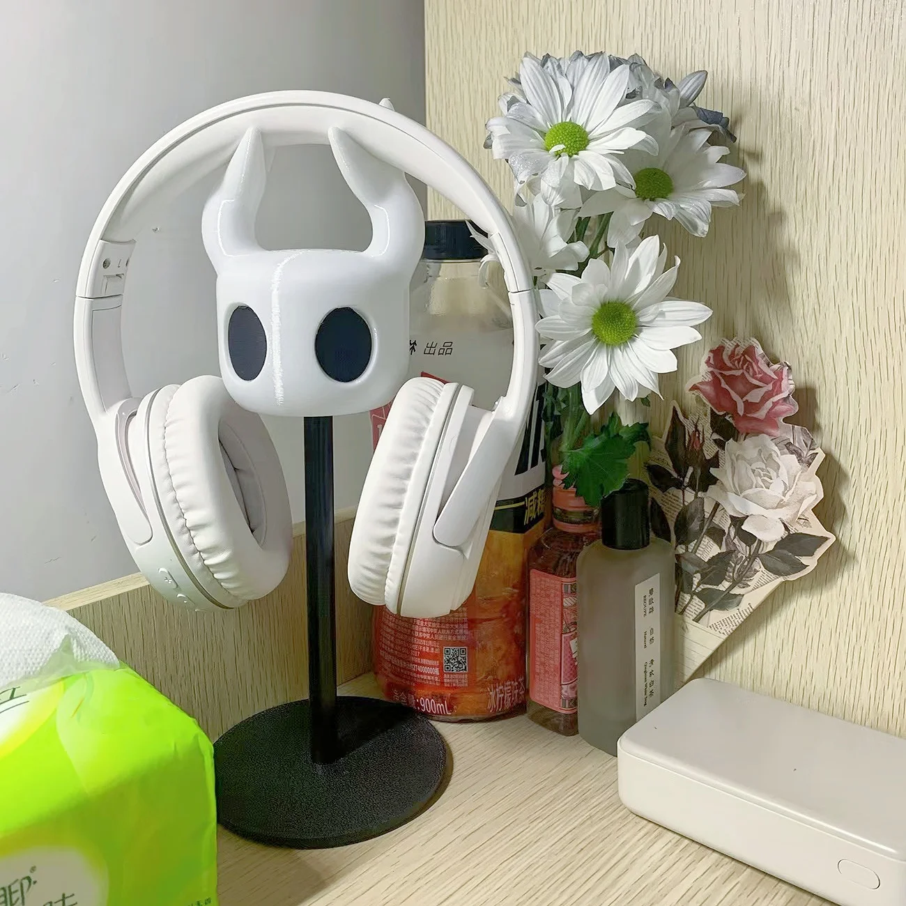 ホロウナイトゲームコントローラーベースブラケットとヘッドフォンスタンドかわいいデスクトップ装飾クリスマスギフトアニメコスプレアクセサリー