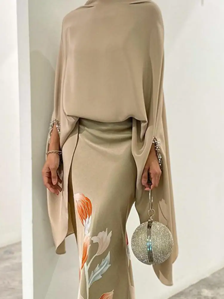 

Women's Elegant Evening Two Piece Set High Neck Cape Batwing Sleeves Loose Blouse & Floral Printed High Waisted Skirt Suits