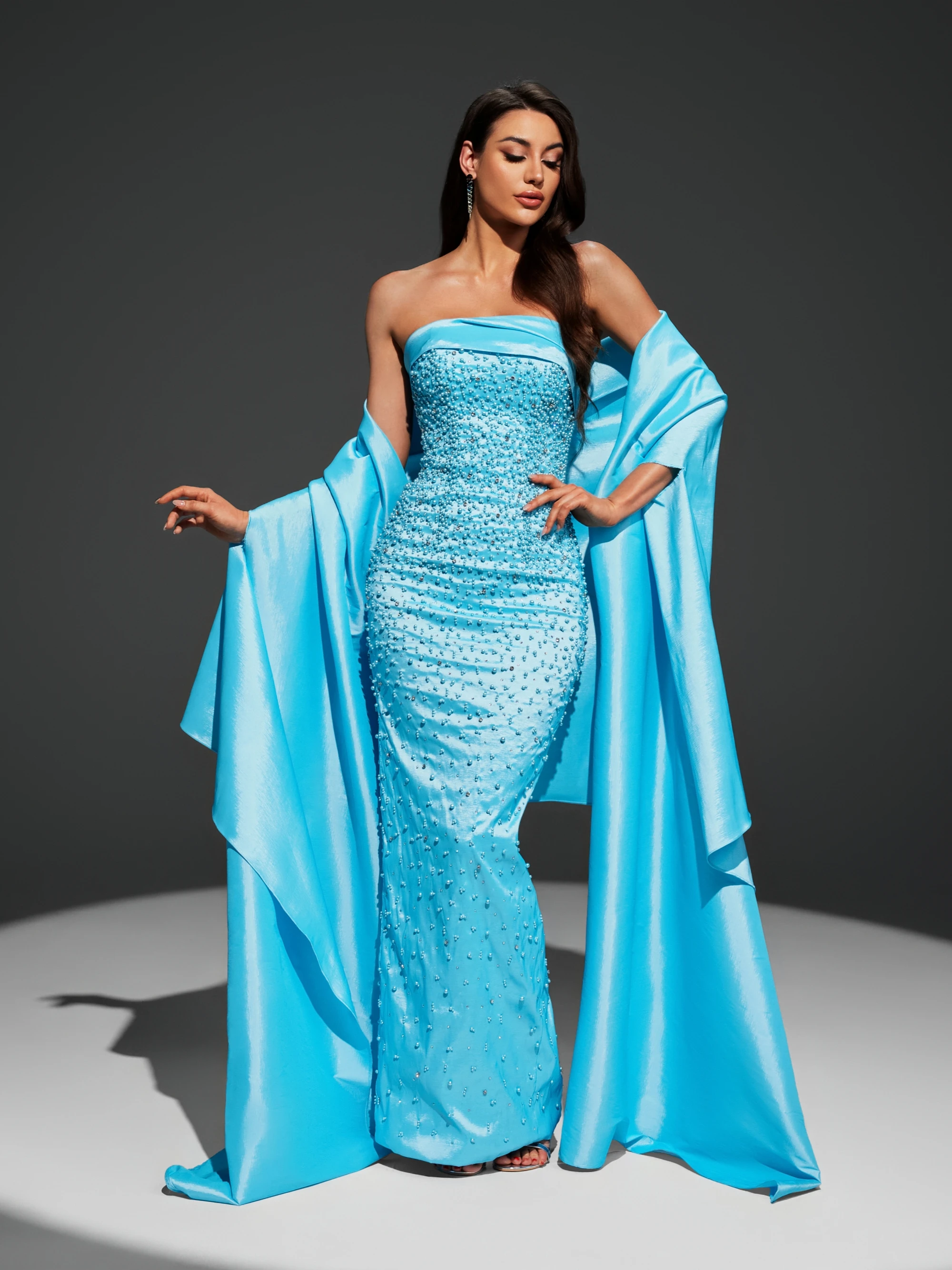 شاليمار تشانغ فساتين زرقاء للسيدات على شكل حرف A مصنوعة يدويًا حسب الطلب