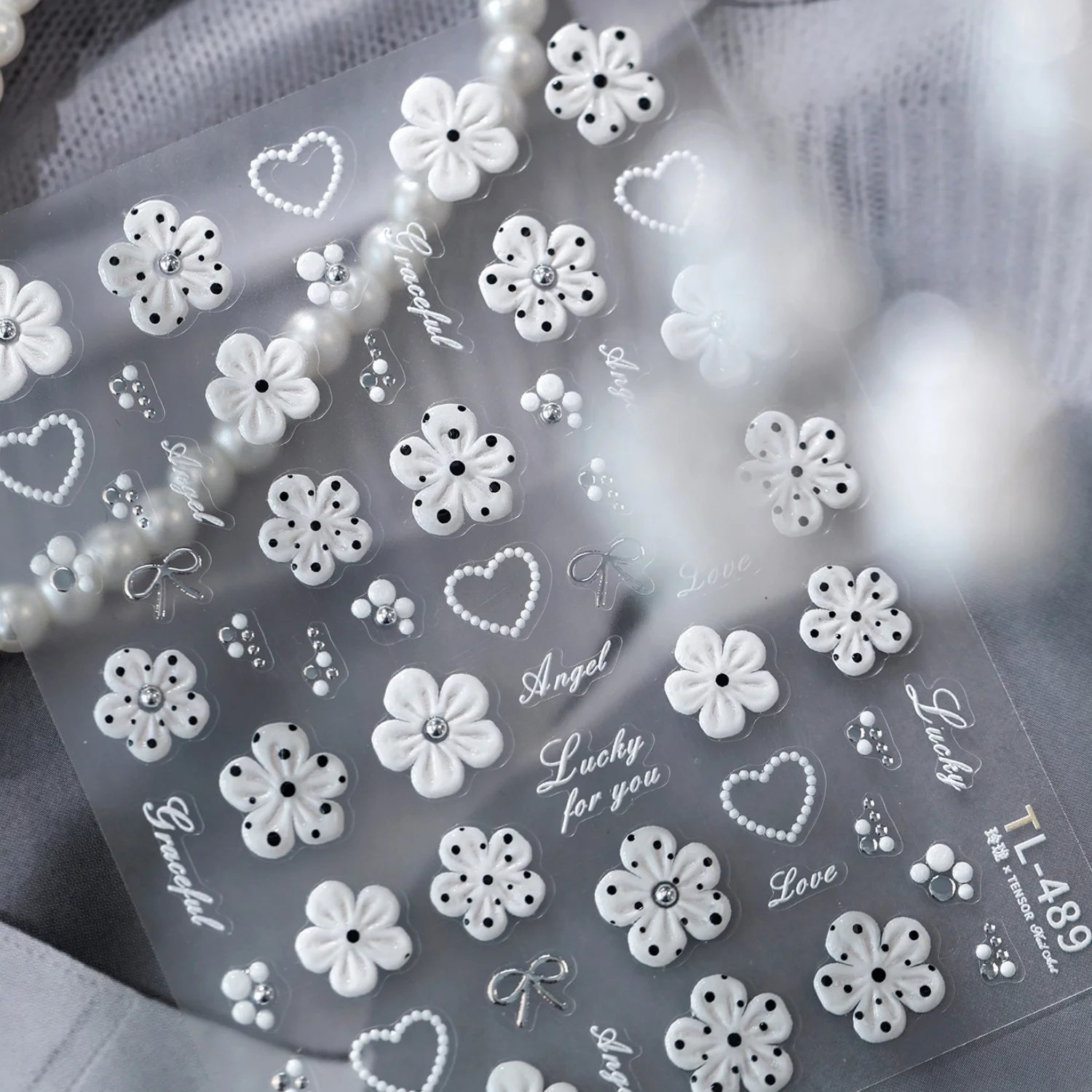 Angel Love 5D Nagelkunst-Aufkleber Polka Dot Weiß Floral Perle Herz Silber Schleife Nageldekor Selbstklebend Maniküre für Frauen