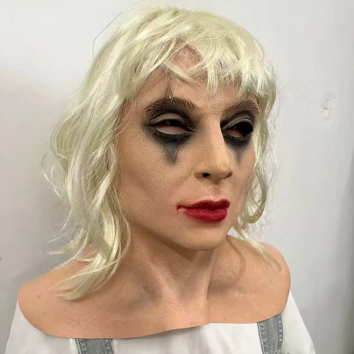 

1PC Latex Female Mask Celebrity Woman Face Rubber Mask with Wig Halloween Christmas Crossdressing Sissy Costume Party Multicolou