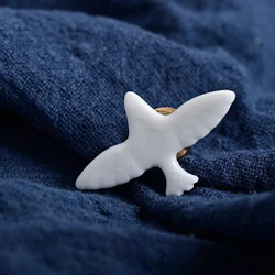 Ice crack Dove Of Peace Ceramic Brooch Fashion Popular Hand Made Jewelry Student Lover Gift #FY420