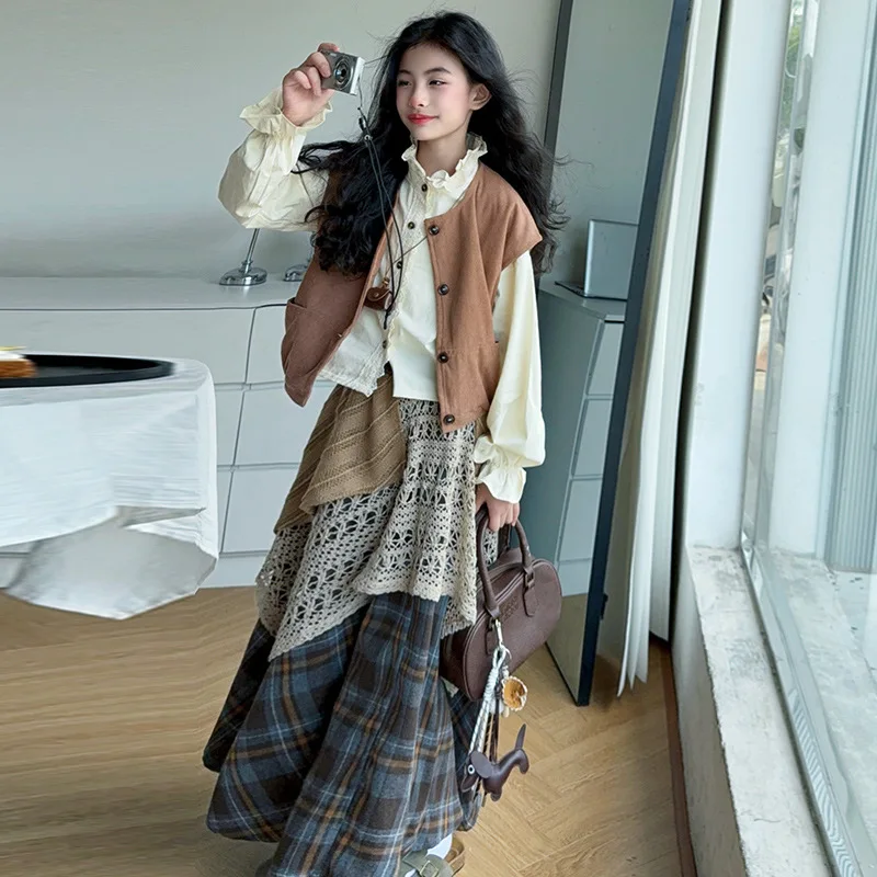 

2025 Kids Girls 3pcs Outfit Autumn Korean Retro Turtleneck Single-breasted Undershirt+Round Neck Vest+Plaid Patchwork Skirt