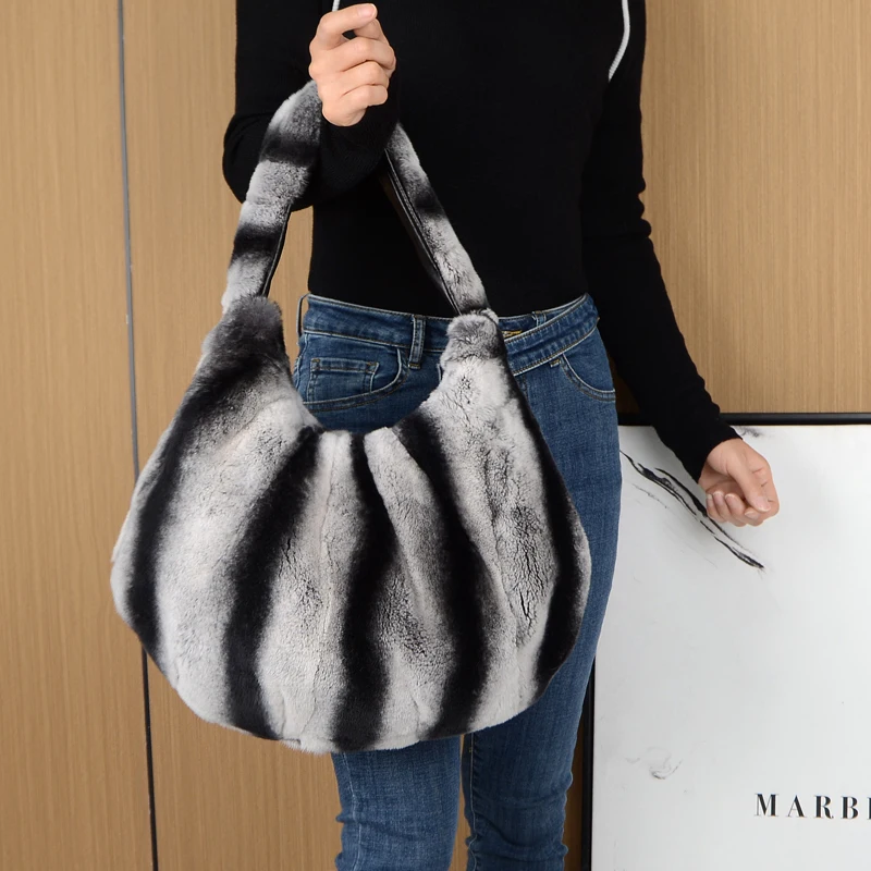 

Women Real Rabbit Fur Handbags Large Capacity Fur Bag Winter Real Fur Handbag Casual Fur Women's Bag Single Shoulder Bags