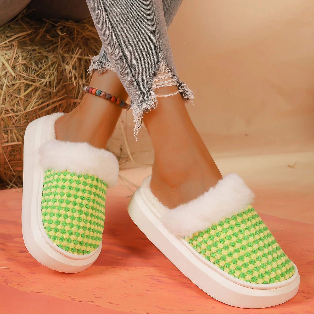 Trendy Women's Cotton Slippers - Fashion at home Stay in style Be the envy of others 7250