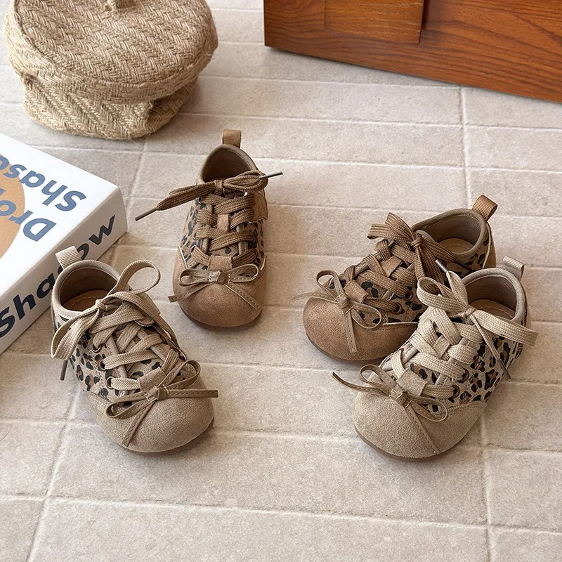 Kinder Spleißen Leopard Print Casual Schuhe Frühling und Herbst Neue Koreanische Version Mädchen Bogen Vielseitige Mode Wohnungen