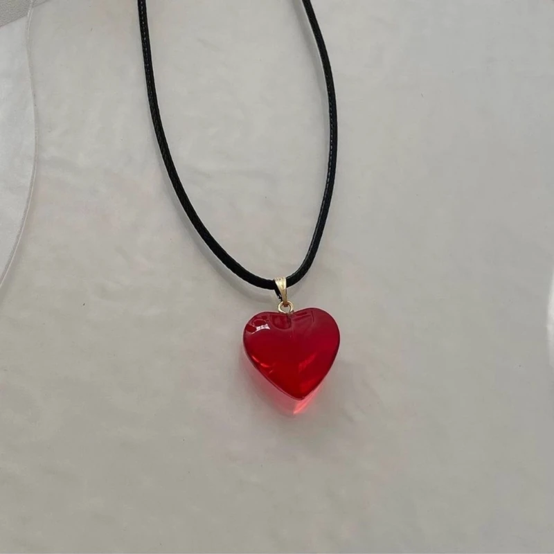 Heart Pendant Necklaces Small Heart Necklaces Choker Pendant Necklaces Crystal Heart Necklace for Women Men Jewelry Gift