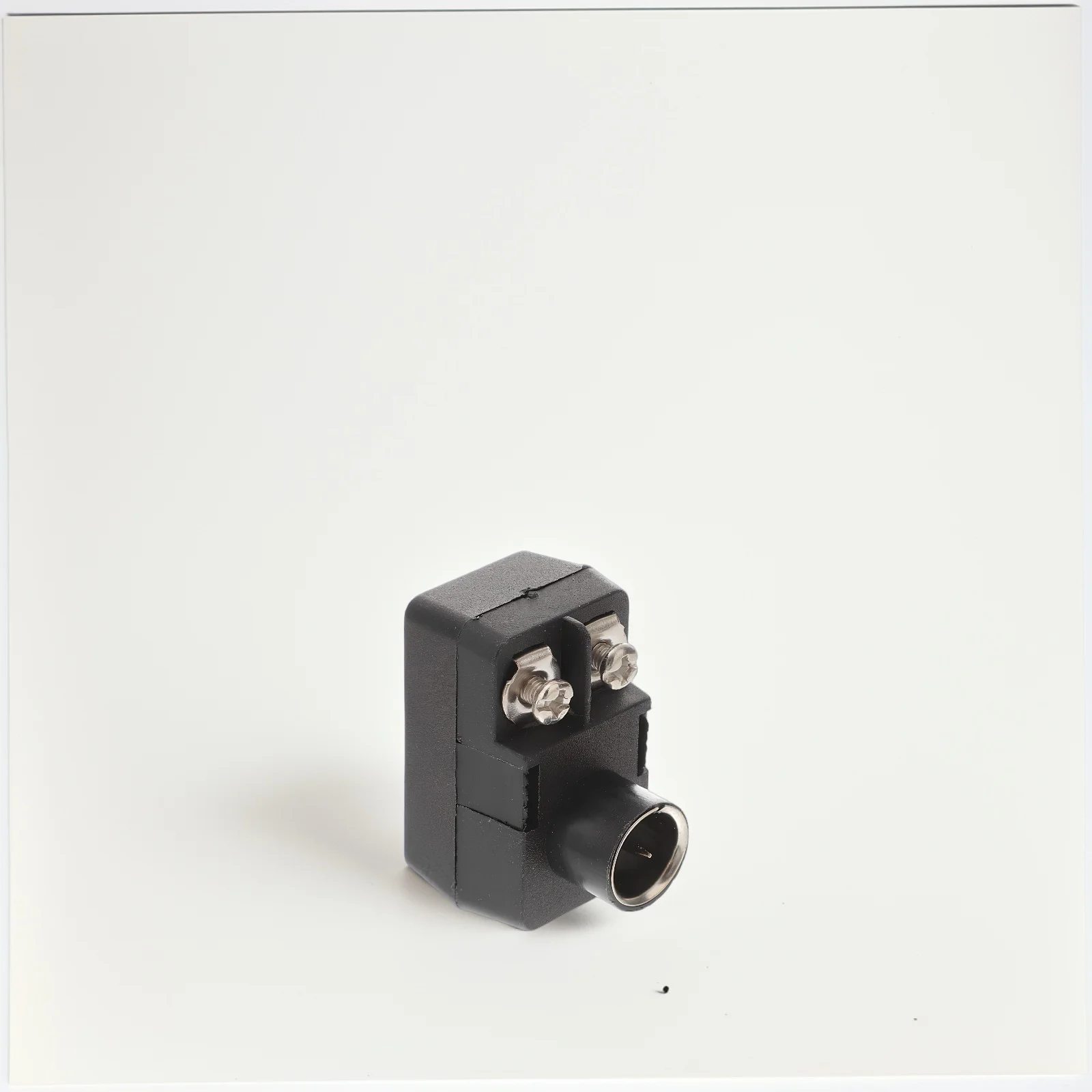 

2pcs 75 Ohm Converter Adapter Signal Transformer Cable Connector F-Type Male Plug Weather Resistant Reusable