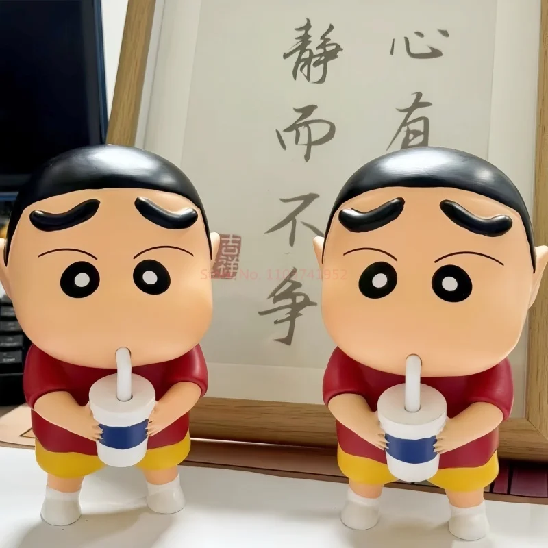 Crayon Shin-Chan Copo de Água Potável, Modelo PVC, Figura Anime, Handmade Ornamento Boneca Bonito, Toy Birthday Collectible, Venda Quente, 14cm