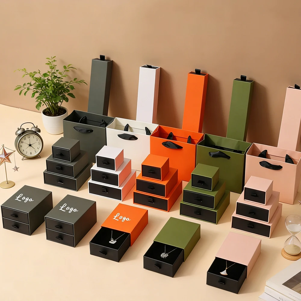 

Luxury High End Boxes Cardboard Jewelry Necklace Boxes Slider Drawer Pulling Paper Ring Storage Green Earrings Packaging Box