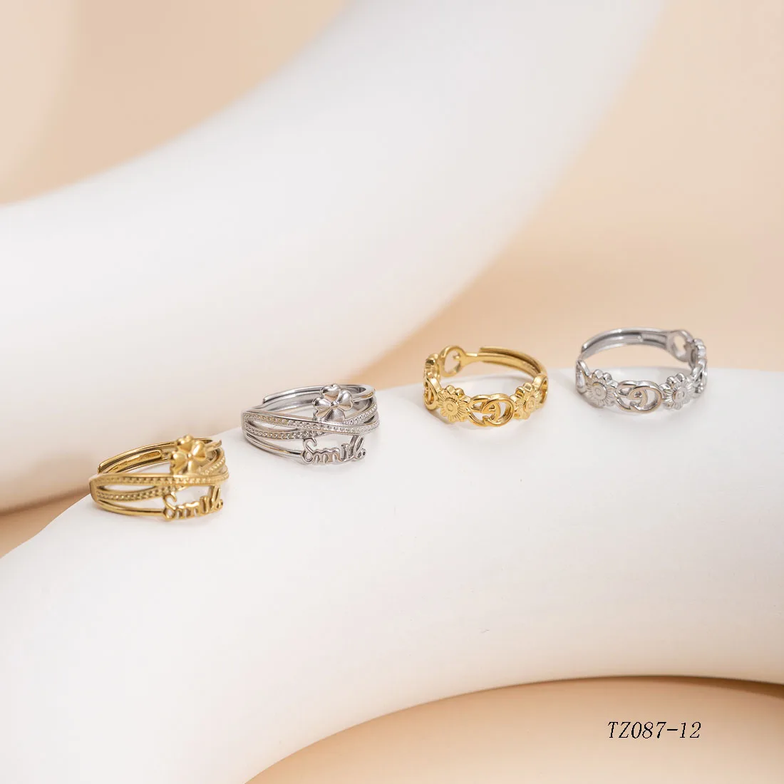 แฟชั่นสแตนเลส Ins SimplicityRing ปรับขนาดเปิดได้สําหรับเครื่องประดับของขวัญสตรี