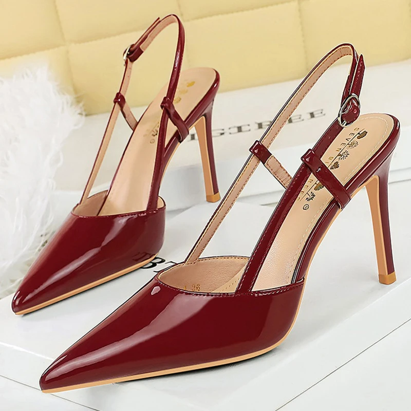 

Обувь BIGTREE Модные туфли на высоком каблуке из лакированной кожи Женские туфли-лодочки сзади с пустым ремешком сзади Сандалии на высоком каблуке Летняя обувь на шпильке 9 см