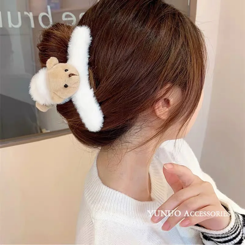 Cute double-sided plush bear head large claw clip Korean style furry hair clip back of head hairpin hair shark clip