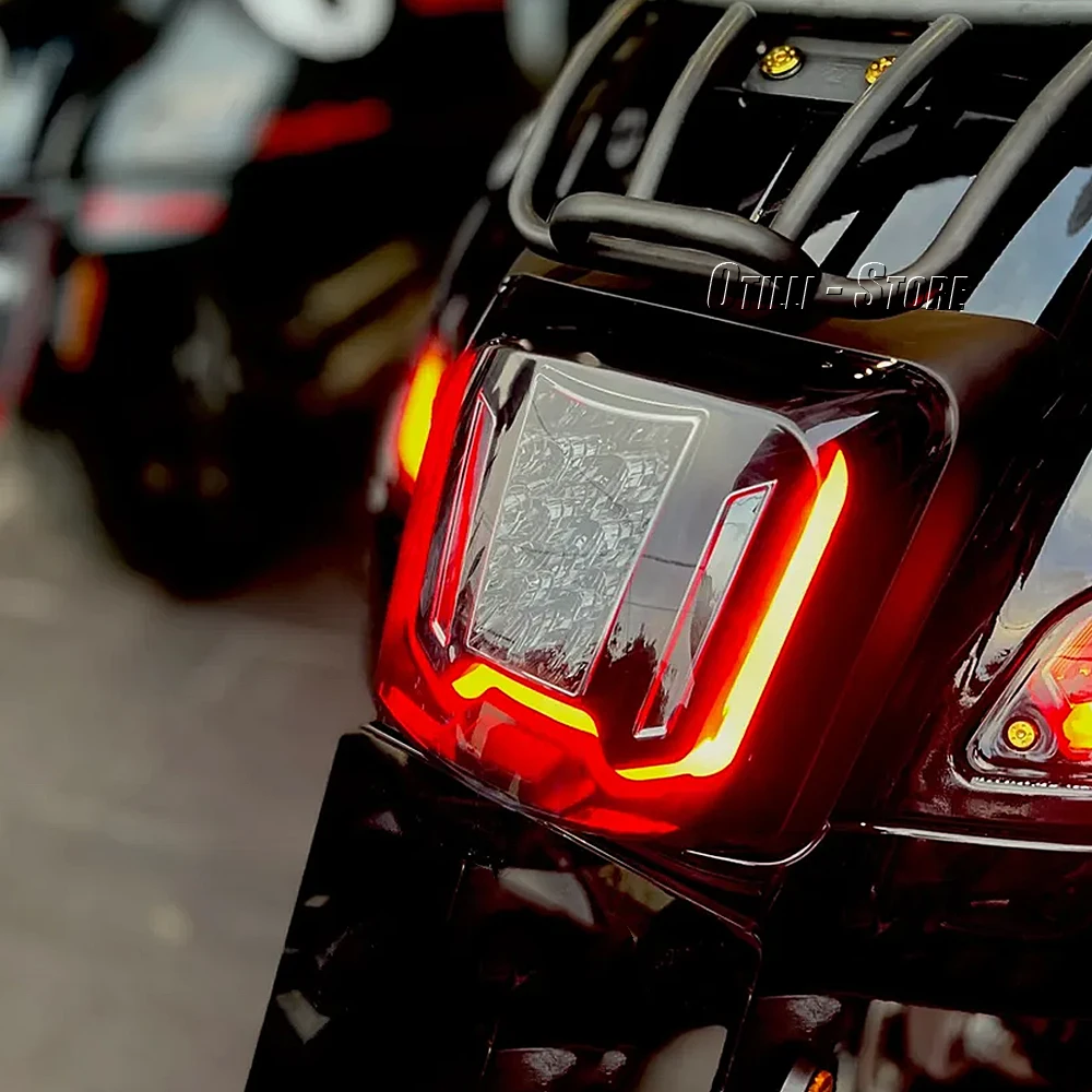 Neue Motorrad LED rücklicht rücklicht Hinten Lampe Gehäuse Anzug Für Vespa GTS 300 HPE GTS 300 Supertech GTV 300 GTV 300 Sei Giorni