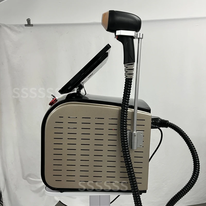 Laserowa maszyna do usuwania włosów diodowy o długości 3 długości fali 755 1064 808nm laserowy aleksandryt do usuwania platyny trwałej bezbolesne włosów