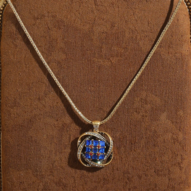 

Vintage Square Blue Crystal Pendant Necklace Geometric Surround Rhinestone Antique Gold Color Link Chain Bohemian Accessories