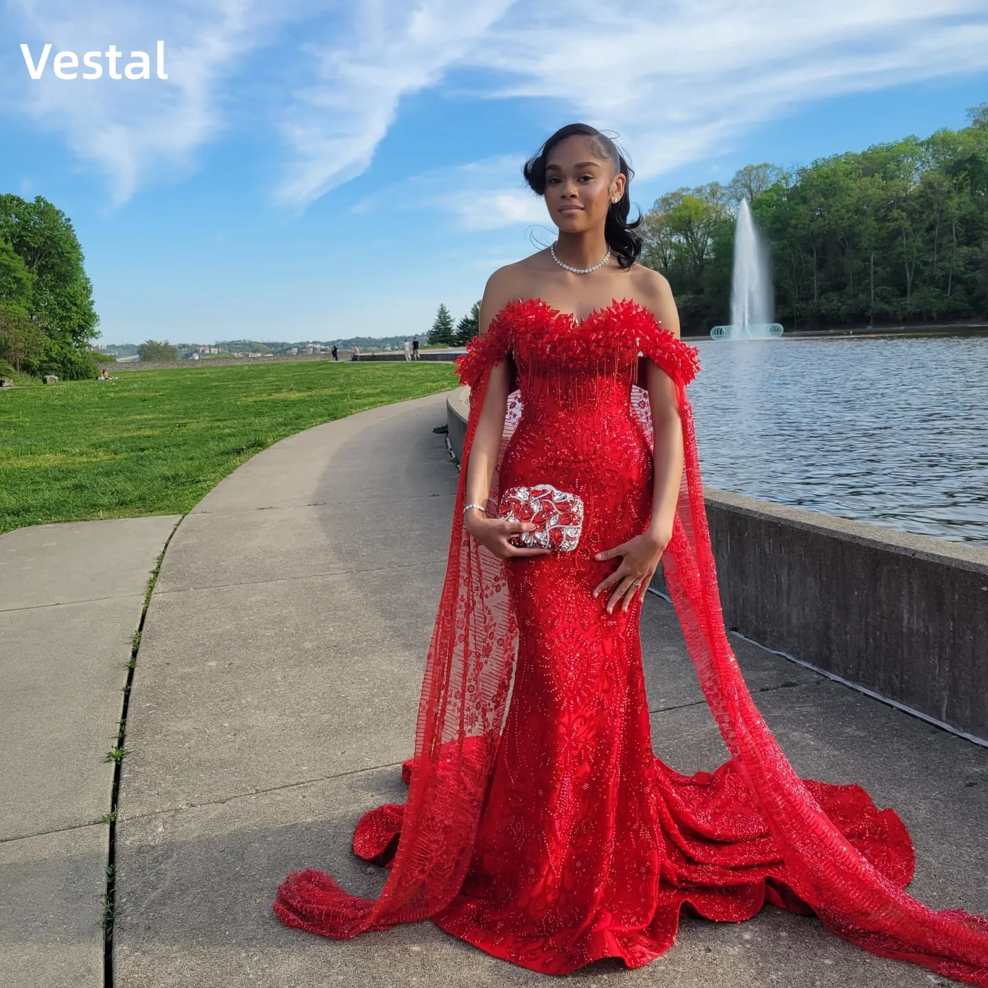 Vestal Red Off-the-Shoulder Prom Dress Black Girls Crystals Beaded Evening Dress with Cape Train Graduation Gala Customized