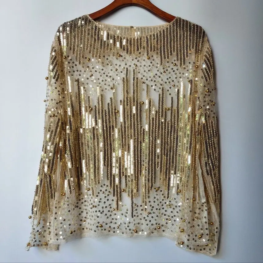 

Элегантная вечерняя блузка с прозрачным полосатым длинным рукавом и бисером. Женский роскошный топ для свадьбы.