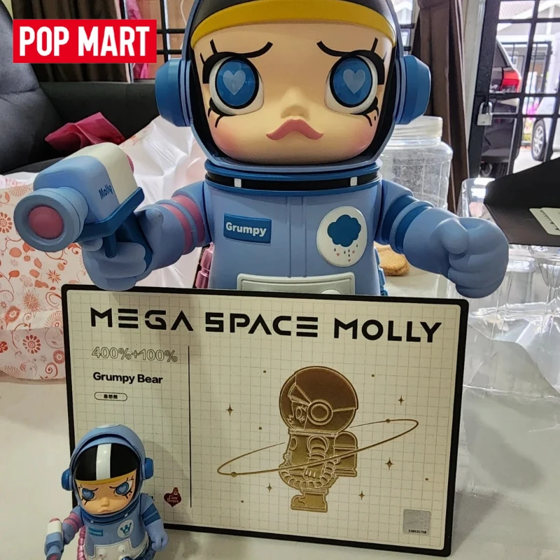 

Оригинальный набор одежды POPMART MEGA SPACE MOLLY 400%+100% Grumpy Bear для большой куклы-фигурки