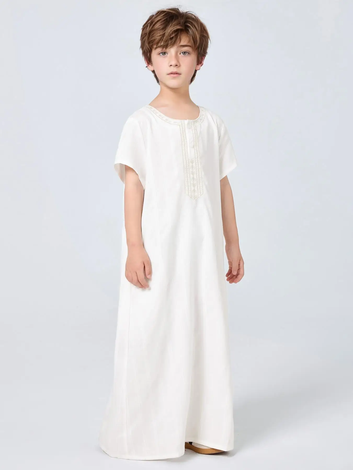 Thobe a maniche corte ricamato da ragazzo in tinta unita turco arabo musulmano mediorientale Dubai