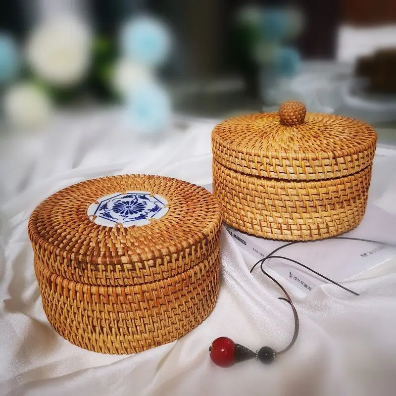 Handwoven Rattan Storage Box with Lid - Multipurpose Craft Organizer for Sewing Threads Jewelry | Natural Wicker Basket Desktop