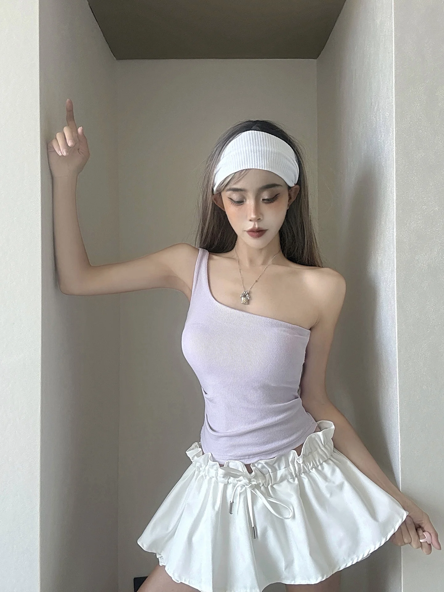 MianCun Summer Slimming Women's Tank Top Strapless Vest with Chest Pad Diagonal Shoulder Strap Sleeveless Inner Wear Short Style