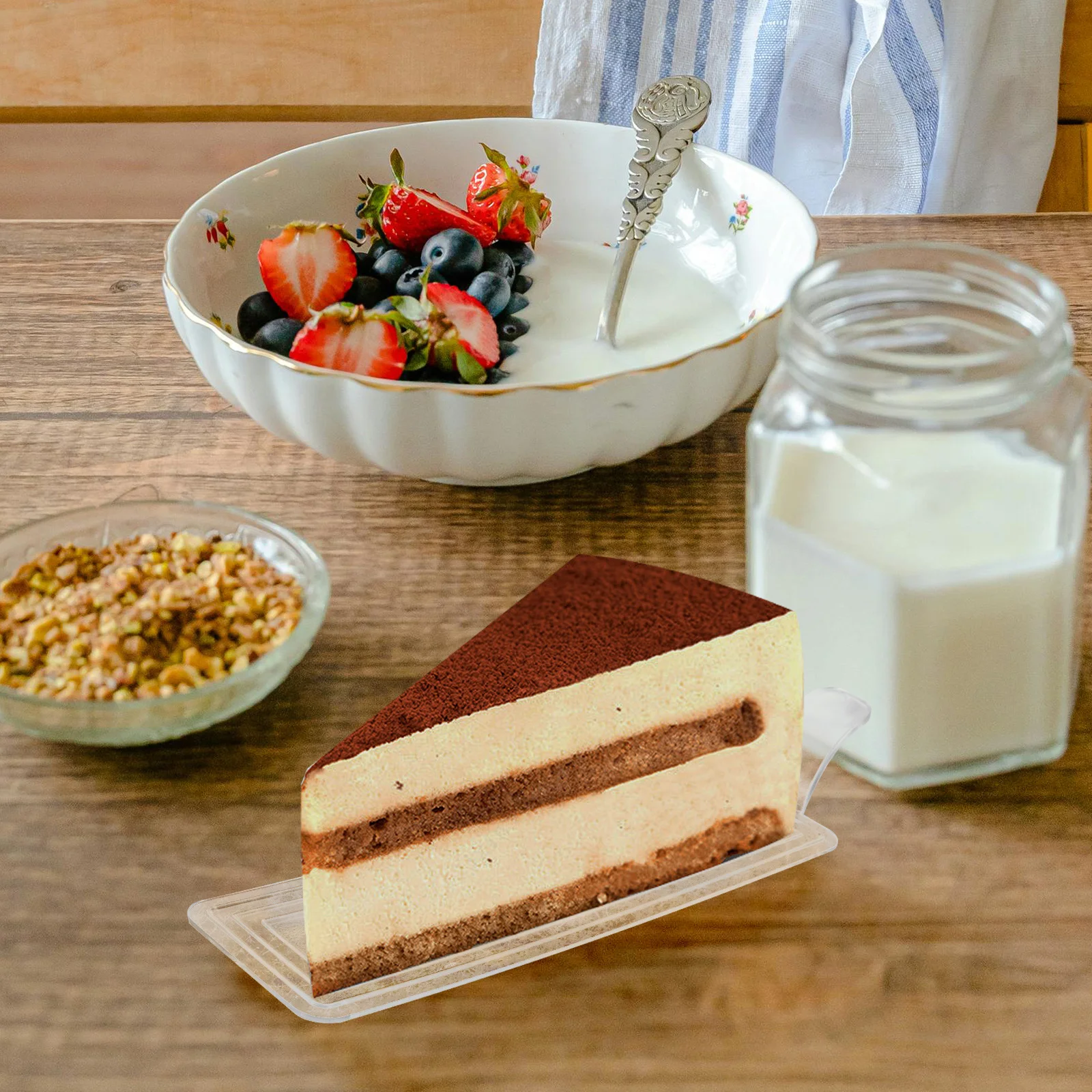 

100Pcs Reusable Mousse Cake Bases Thicken Plastic Cake Boards Perfect for Wedding Birthday Party Baking Sale Party Accessories