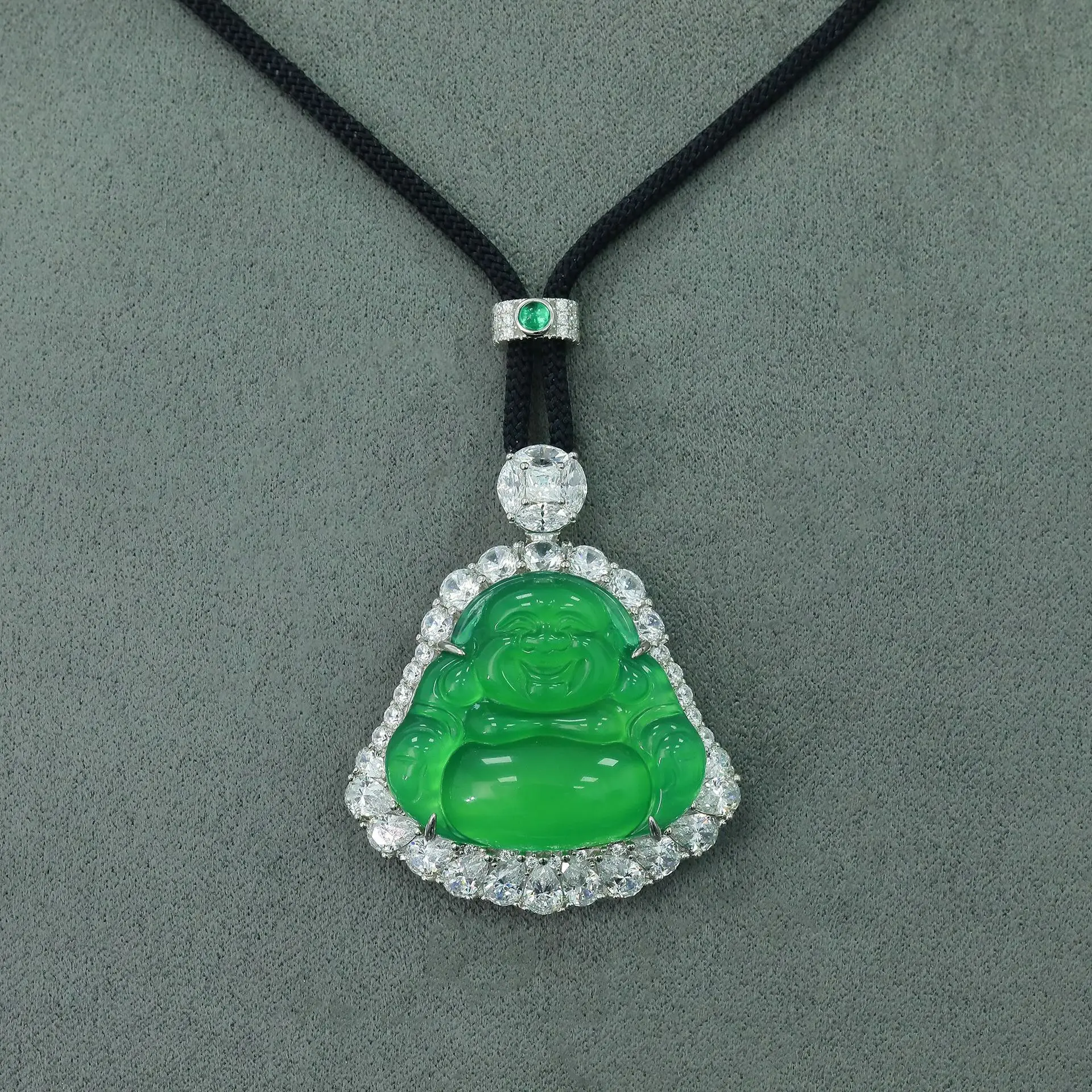 

Buddha Design 25ct Carved Cut Natural Jade New Chinese Style Pendant for Women Lucky Daily 925 Sterling Silver Fine Jewelry