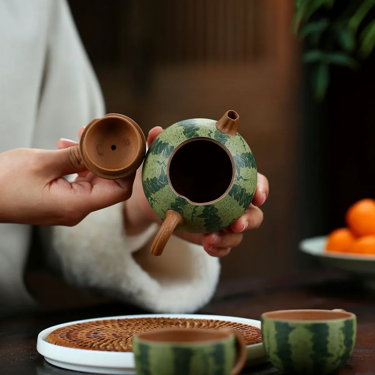 Biomimetic watermelon a pot of two cups of purple clay pot raw ore slurry new Yixing tea set wholesale teapot gift.  tools