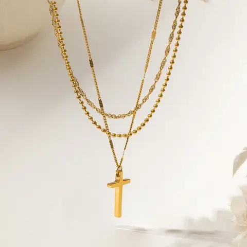Titanium Steel Three Layer Cross Necklace Non Fading Single Diamond Layered Chain Fashion Design Choker