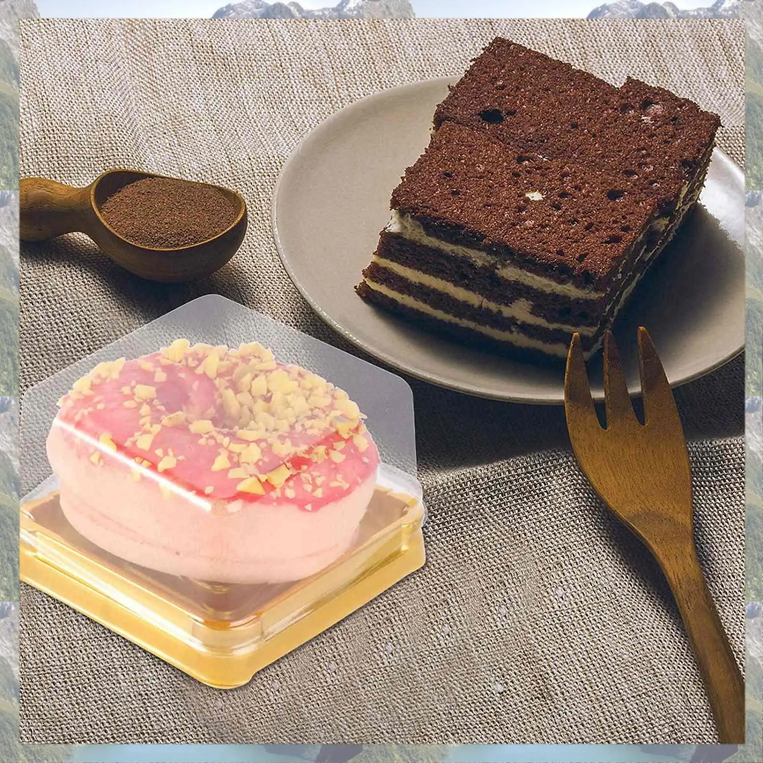 2025 Trend 100 Uds Mini caja de plástico para pasteles, cajas cuadradas para pasteles con cúpula para pastel de Luna, caja de embalaje dorada para Festival de Navidad, boda y cumpleaños