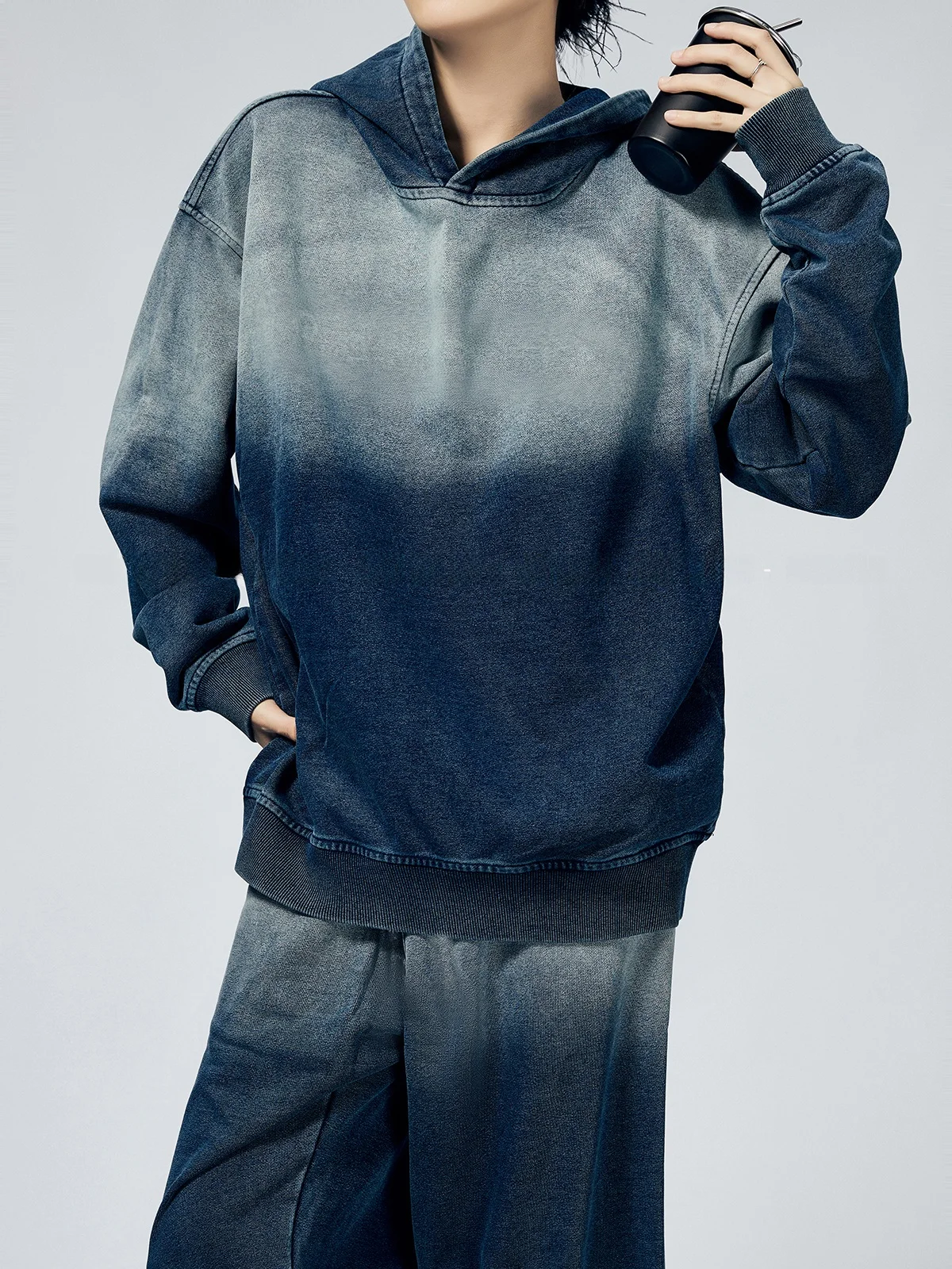 

Комплект Guuli: повседневный свитшот и брюки, свободный крой, худи, двухкомпонентный костюм, полиэстер, длинные рукава, длинные брюки, весна