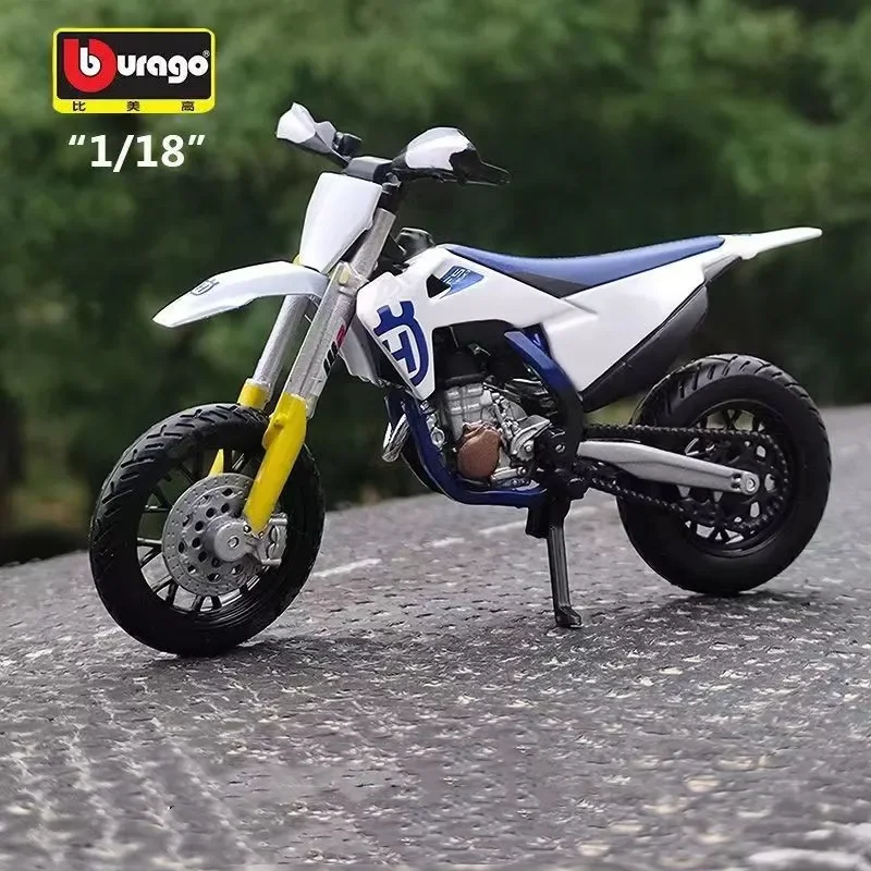 

Bburago 1:18 Husqvarna FS450 Supermoto Alloy Motorcycle Model Diecasts & Toy Simulation Model Vehicles Small Car Toys Kids Gifts