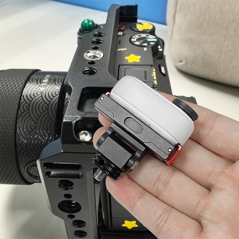 180 °   เอียง 360 °   หมุน Magnetic QUICK RELEASE ชาร์จอะแดปเตอร์ฐาน 1/4 ด้าย Cold Shoe Mount สําหรับ Insta360 GO 3S/3 กล้อง