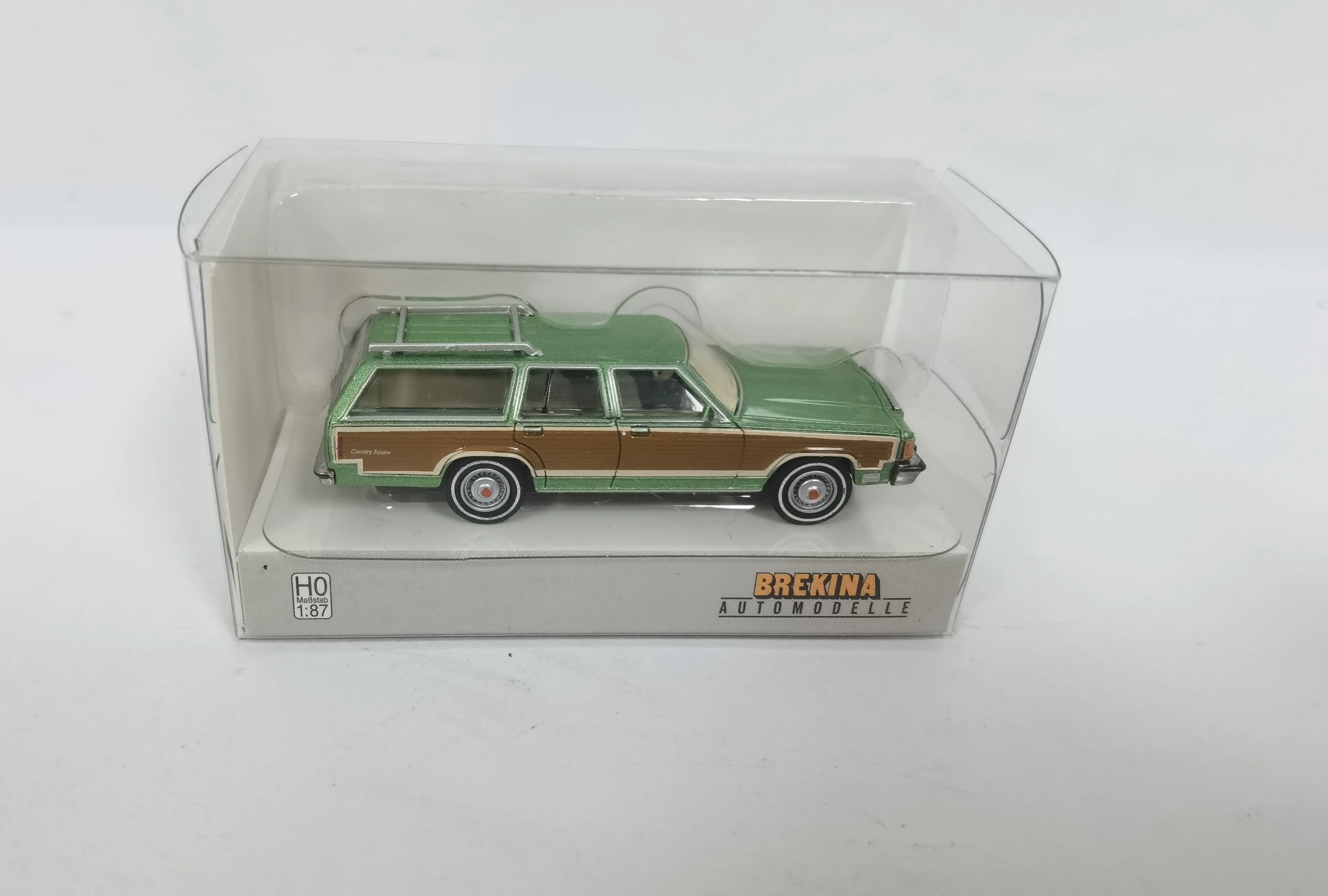 Modelo do carro para a coleção, Chevrolet Caprice NYPD Brekina, 1/87 NO.BRE19704