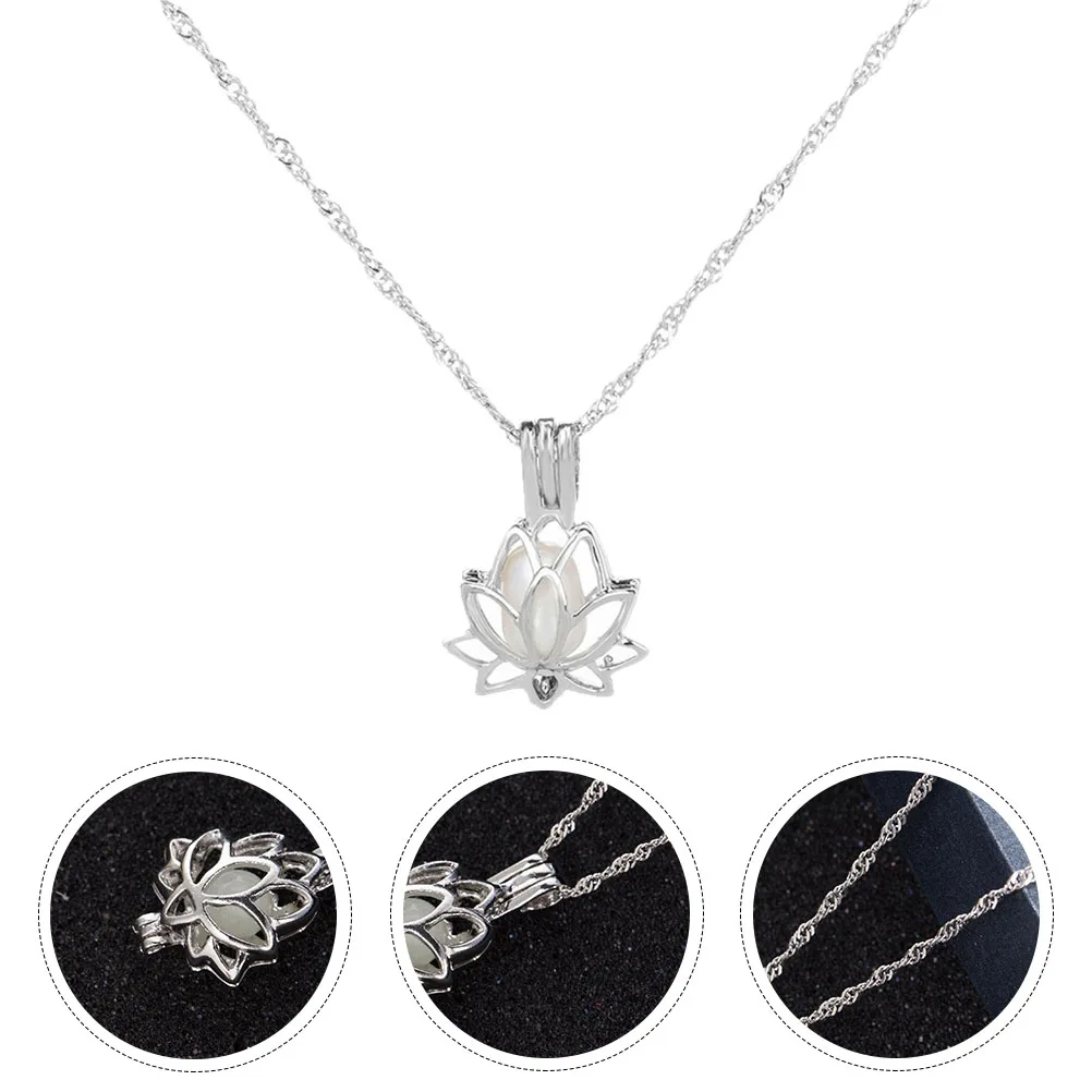 Collana luminosa notturna Gioielli da yoga per donna Ciondolo a forma di fiore Girocollo regolabile Decorazione semplice e luminosa per il collo delicata sulla pelle