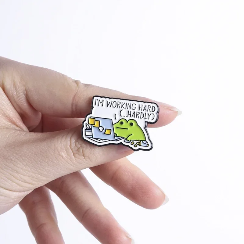 Brooch on Clothes Fun Frolicking Frog Pin Alloy Enamel Badge Funny Office Worker Accessories Brooch Badges for Clothes Pin