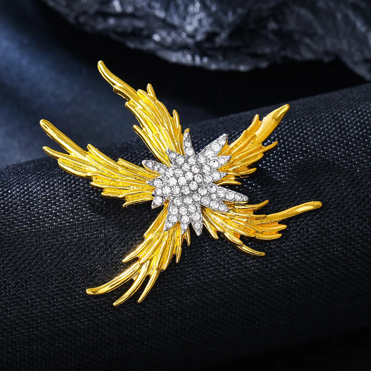 Flame starfish brooch exquisite high-end alloy rhinestone men's suit chest flower accessory collar pin