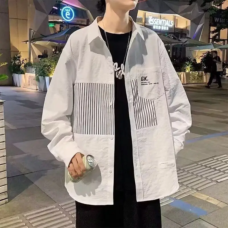 

Новая мужская повседневная свободная рубашка-кардиган на осень, универсальная верхняя одежда, приталенный крой, длинный рукав, однотонный, с воротником, на пуговицах