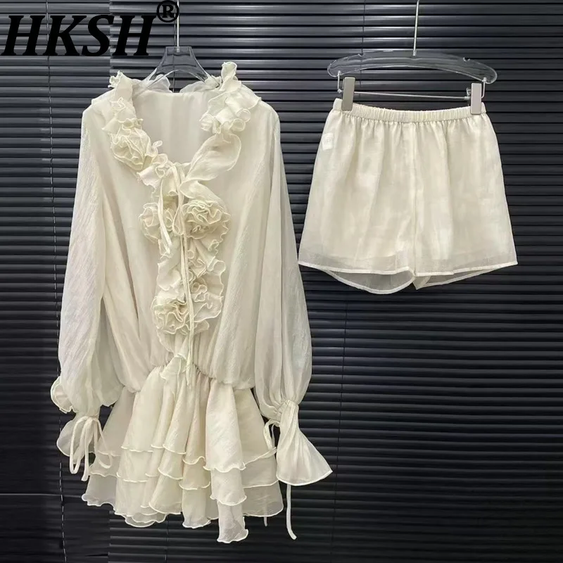 

HKSH Summer New Women High Street Stylish Elegant Ins Long Lantern Sleeve Ruffles Shirt Dress Casual Shorts Two-Piece Set HK7845