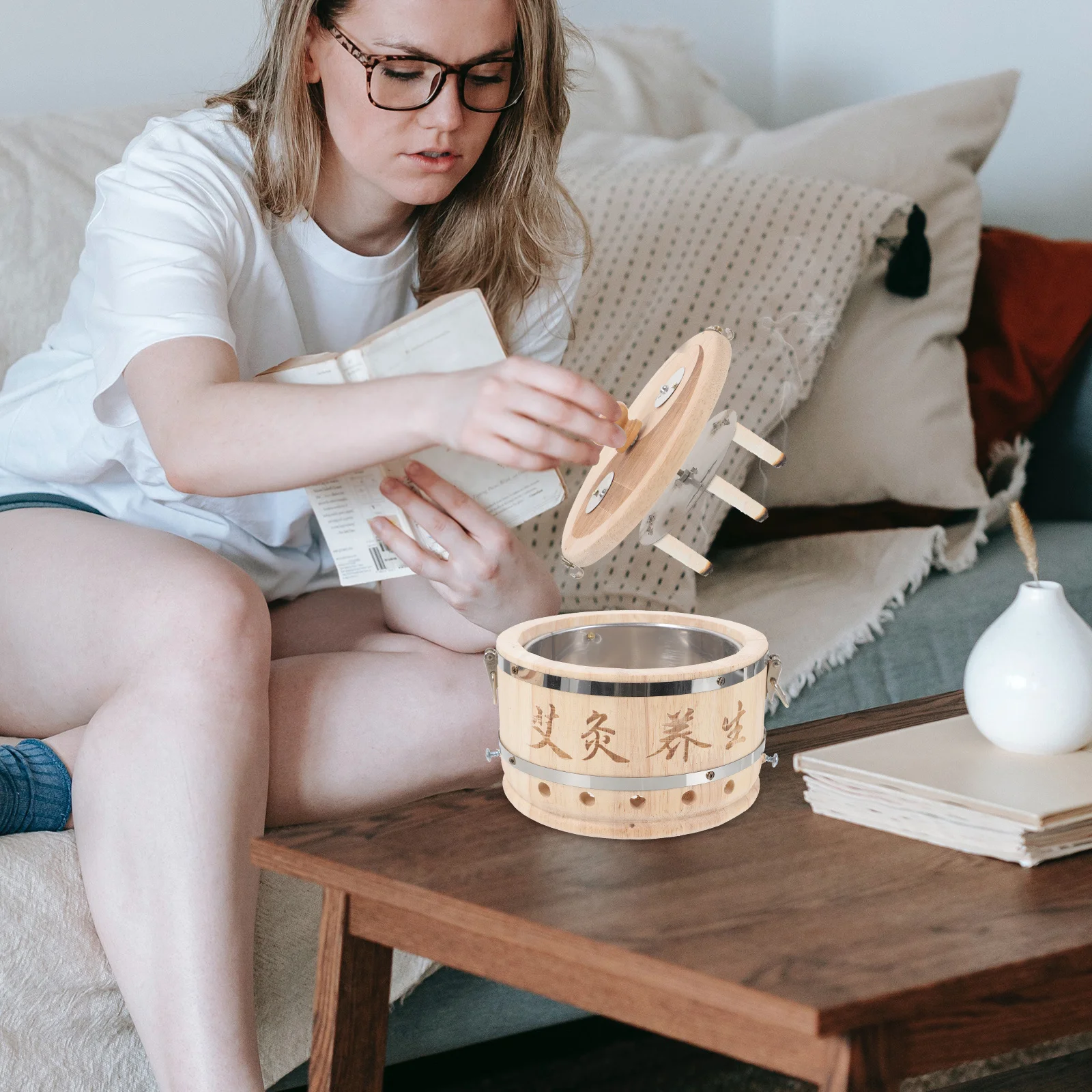 

Moxibustion Box Wooden Wormwood Moxa Burner Compact Portable Household Body Treatment Tool Adjustable Anti-Scald Moxa Box