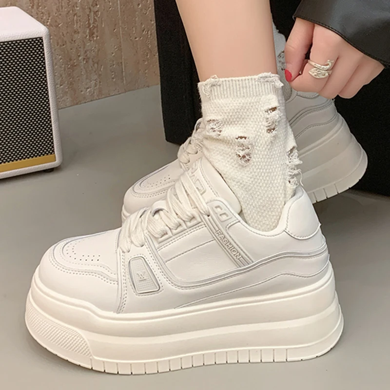 Women Platform Sneakers Casual Luxury Outdoor Versatile Design Shoes Comfortable Flat Sneakers Running Sports Shoes Female 35-40