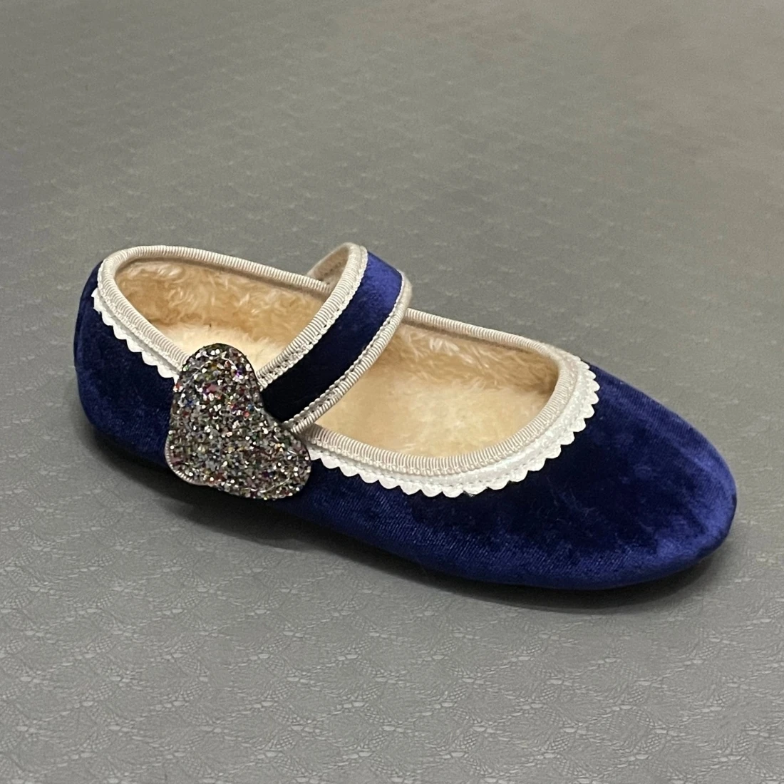 Velvet Leather Decoration Princess Shoes Fashion Dressing Shallow Mouth Travel Camping Performance Girls' Shoes
