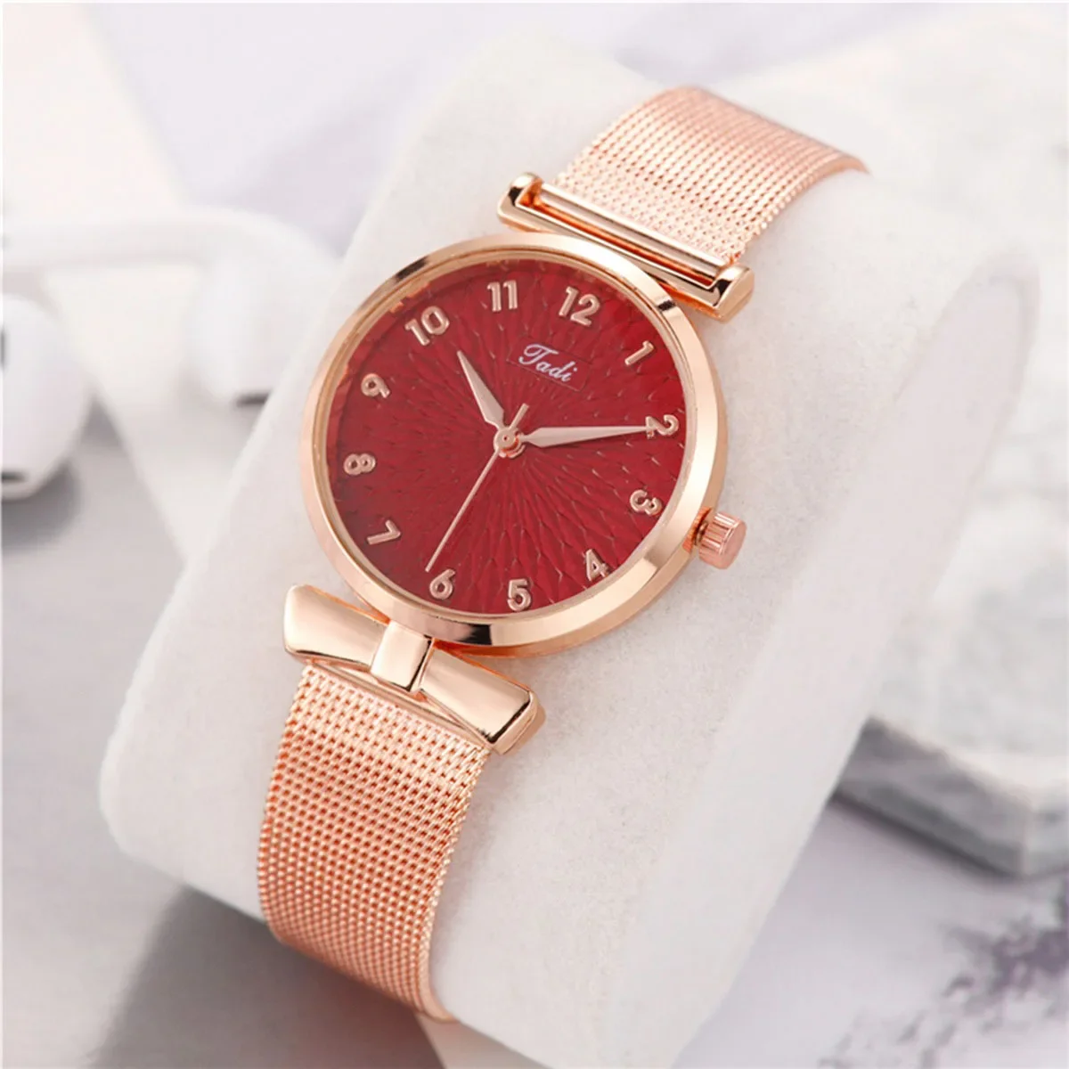 Orologi da donna di moda 6 pezzi Set eleganti orologi da polso femminili cinturino in maglia magnetica rosa orologio da donna braccialetto montre