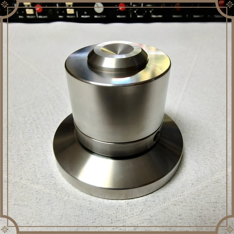 HiFi Floor Speaker Support Bracket, Composite Large Shockproof Spikes & Isolation Pads for Audio Speaker Stand