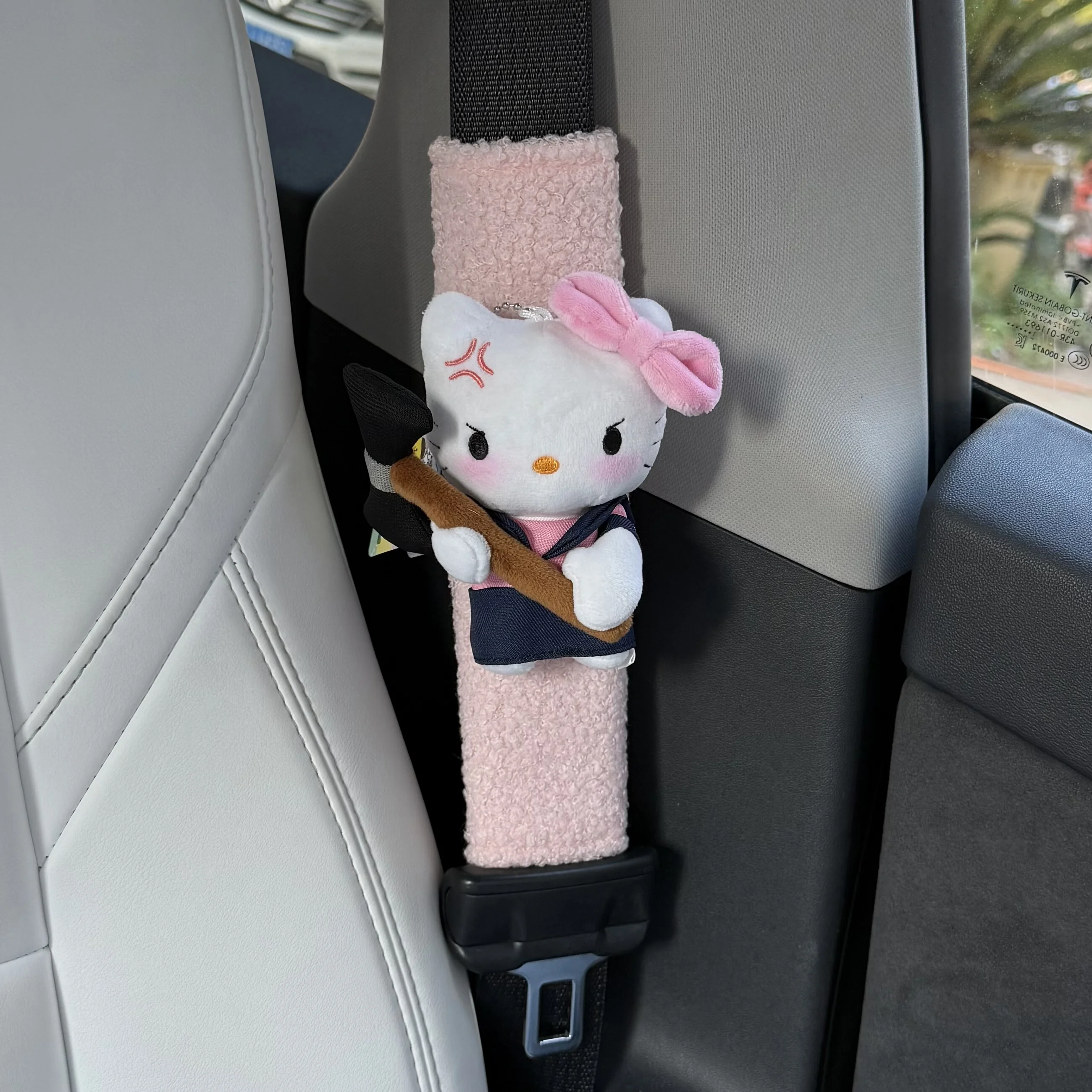 

Sanrio Hello Kitty Car Seat Belt Shoulder Cover Decompression Comfort Car Accessories Safety Belt Protective Cover